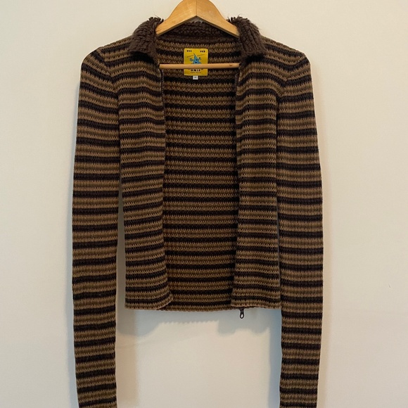 UNIF Coco Sweater - Picture 1 of 3